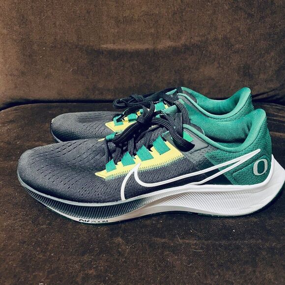 Nike Air Zoom Pegasus 38 OREGON Fighting DUCKS Green 9 US DJ0840 001 Wmns 10.5 - Picture 3 of 9